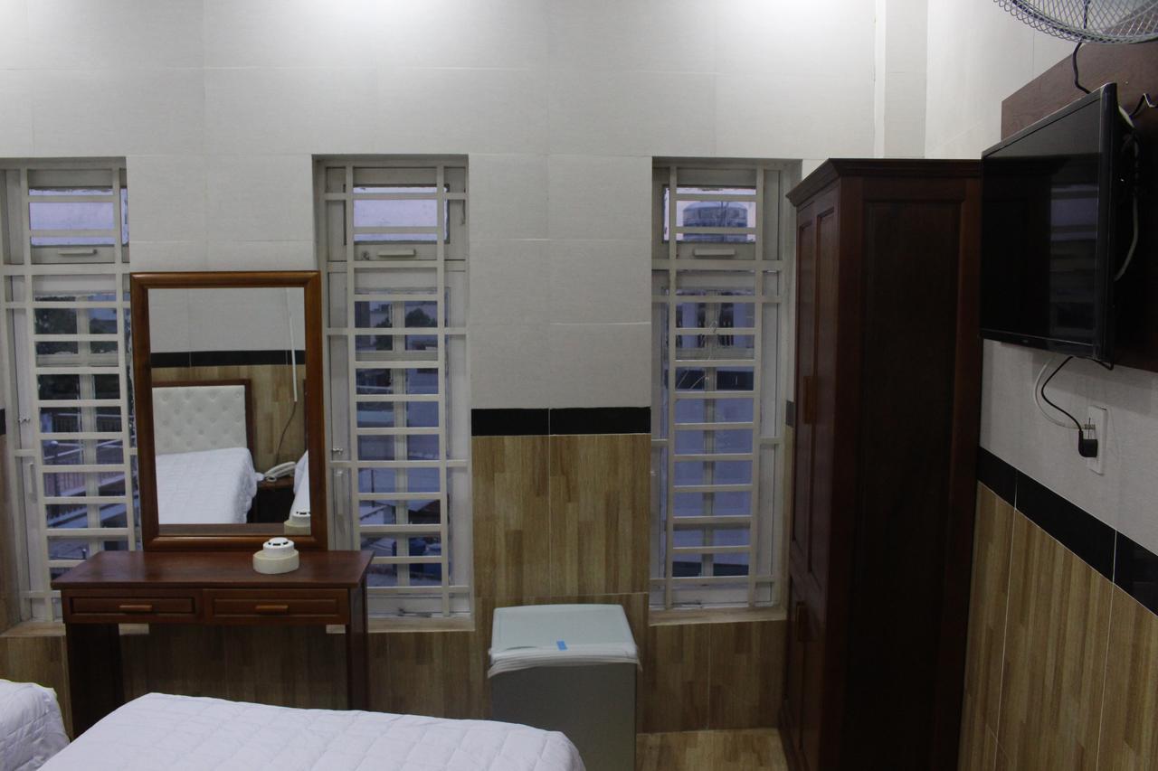 Hotel MTT Ho Chi Minh-stad Buitenkant foto